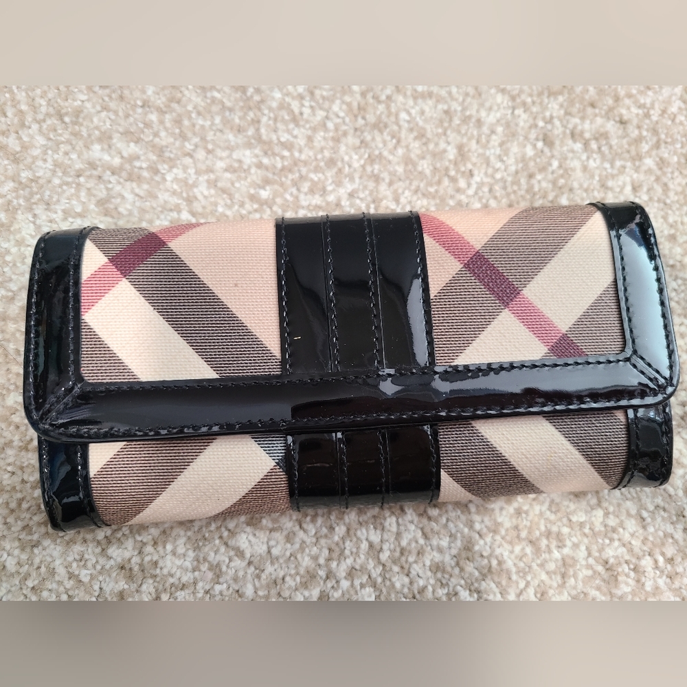 Burberry Nova Check Continental Wallet